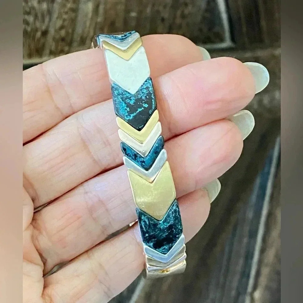 Silver Gold Green Antiqued Patina Arrow Stretch Bracelet NEW